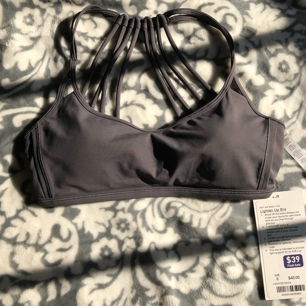 ✨NWT✨ Lululemon lighten up bra